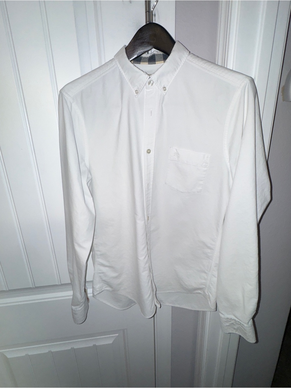 Burberry Brit Men’s White Button-Down Shirt – Size Medium